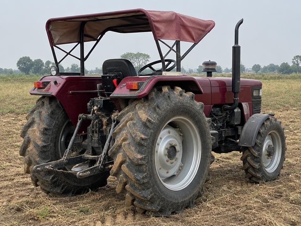 Massey Ferguson 244 DI Dynatrack — representative tractor photo
